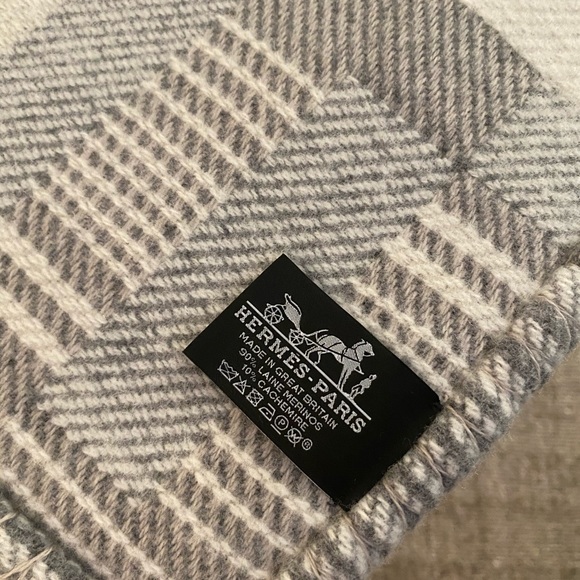 Wool Cashmere Avalon Paper Block Blanket Wool Cashmere Avalon Paper Block Blanket